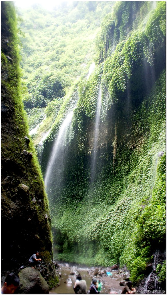 Tiga air terjun pertama yang akan dilewati orang ketika menuju air terjun utama. #jagalingkungan